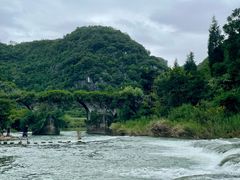 -高荡千年布依古寨旅游景区
