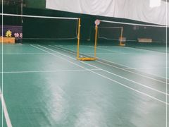 -满江春羽毛球馆