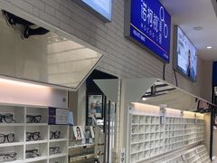 -诺柯视眼镜-蔡司依视路官方工厂店(淞南一店)