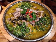 -老滇山寨•云南特色菜•地方菜•民族风情歌舞表演(金碧店)