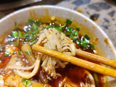 -肖肖酸萝卜鱼火锅(总店)