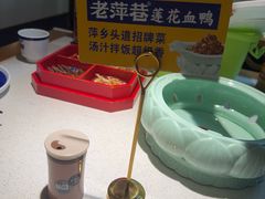 -老萍巷莲花血鸭·萍乡地标江西菜(步行街店)