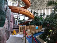 -中家鑫园温泉酒店鑫悦汤泉