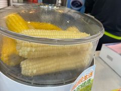 -全家便利店(愚园路六店)