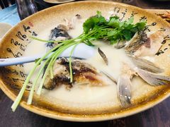 招牌鱼头汤-75幢私房菜馆