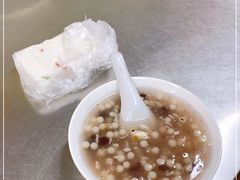 -芳婆糕团店(王府大街店)