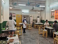 大堂-石灰市老火锅(北滨路店)