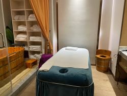 -苑苑vbeauty科技美容SPA