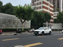 -上海市控江中学