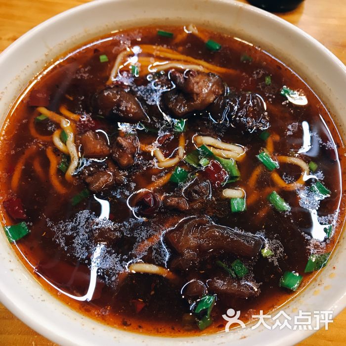 浠牛红油面馆牛筋面图片 - 第10张