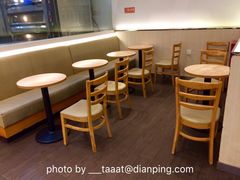 用餐区-BreadTalk面包新语·烘焙蛋糕(领展购物广场店)