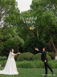 -雪中彩影婚纱摄影·微光艺术中心