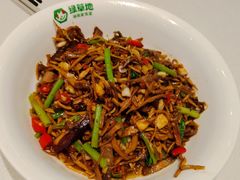 -绿草地·湘菜(7mall店)