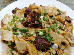 -壹阁胡羊焖饼(特色小吃街店)