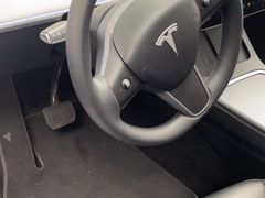 -TESLA 特斯拉(广州天环广场体验店)