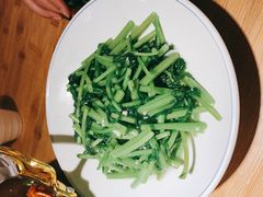 蒜蓉炒茼蒿-大牌大·传统杭帮菜(湖滨店)