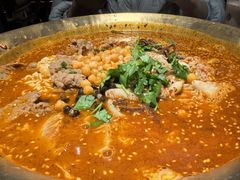 -张翻越·川渝冒菜·武汉黑鸭煲(城北万象城店)