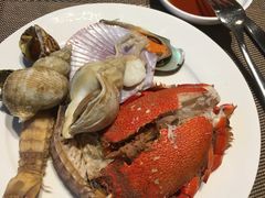 -大中华希尔顿酒店-念自助餐·嗨啤·小龙虾