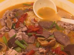 -粉小主·贵州酸汤牛肉粉(南京仙林金鹰店)