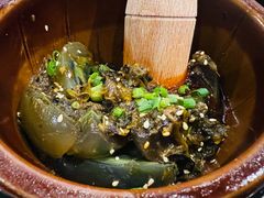 烧辣子拌皮蛋-川流不息·地道川菜·小龙虾(新松江路店)