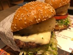 -The Habit Burger Grill 哈比特汉堡(复兴soho店)