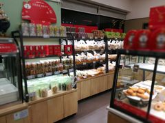 面包甜点陈列柜-仟吉KenGee(西子花苑店)