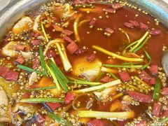 -乡土特色.冷锅鱼.牦牛肉汤锅