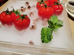 番茄脆菇沙拉-小大董·烤鸭(凤凰汇店)