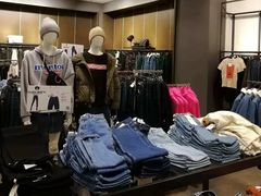 -ZARA(恒隆广场店)