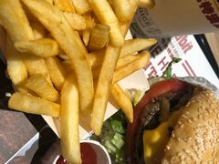 -The Habit Burger Grill 哈比特汉堡(爱琴海店)