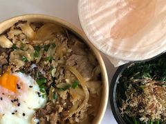 寿喜牛肉饭-8PINTS八品脱·日料·烧鸟·精酿小酒馆(莘庄店)