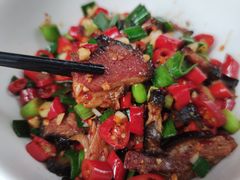 蒜苗炒腊肉-建辉湖南土菜馆(南大街店)