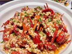 -肥小宝·金牌油焖大虾(襄阳龙虾地标店)