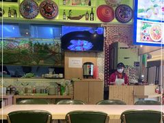 -越弥越南传统美食馆