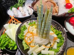 -湊湊火锅·茶憩(新中关购物中心店)