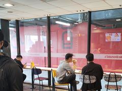 -麦当劳(国家体育场南路店)