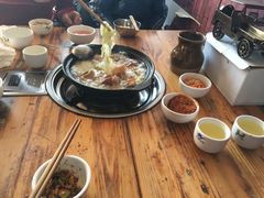 -阿婆情腊排骨火锅(金虹路店)