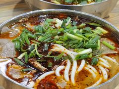 -张家羊肉汤粉小吃店