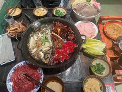 -周小明火锅(黑金冠社区店)