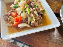 -Green Tree Rest. & Pub