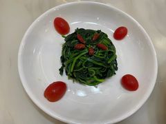 -鲸育宝宝月嫂(徐汇店)