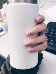 -吉吉靓甲美睫
