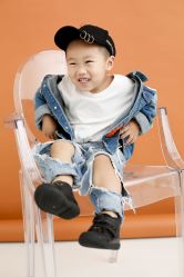 -亲吻宝贝儿童摄影
