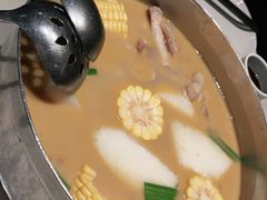-肥仔文澳门猪骨煲(南京西路店)