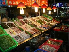 -六合夜市