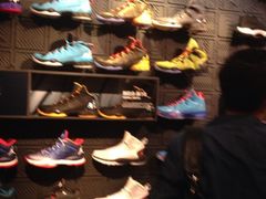 iphone_upload_pic-上海世茂广场(南京东路店)