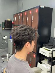 -藤野造型烫发染发
