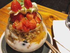 招牌优格杯-BE BRIGHT KITCHEN(正佳广场店)