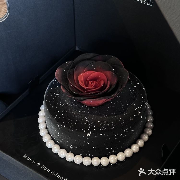 高级感满满的蛋糕🖤好看又好吃