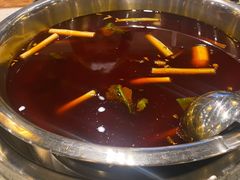 -肖肖酸萝卜鱼火锅(总店)